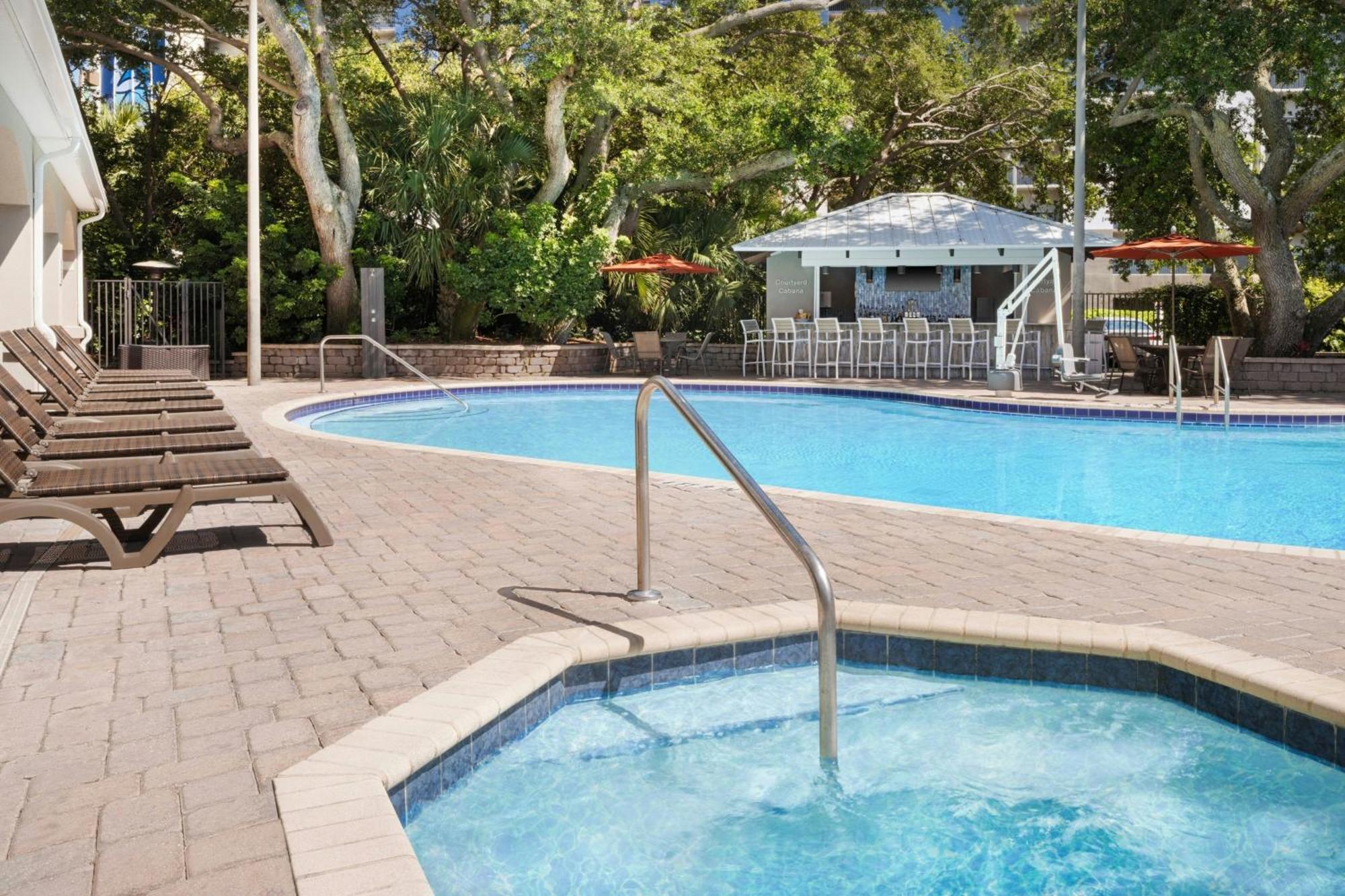 Courtyard By Marriott Cocoa Beach Cape Canaveral Exterior foto